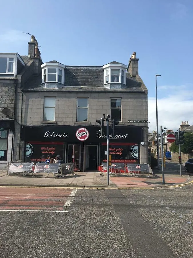 Pineapple Apartments Aberdeen