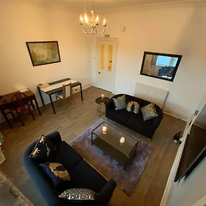 Haven In Center Apartment