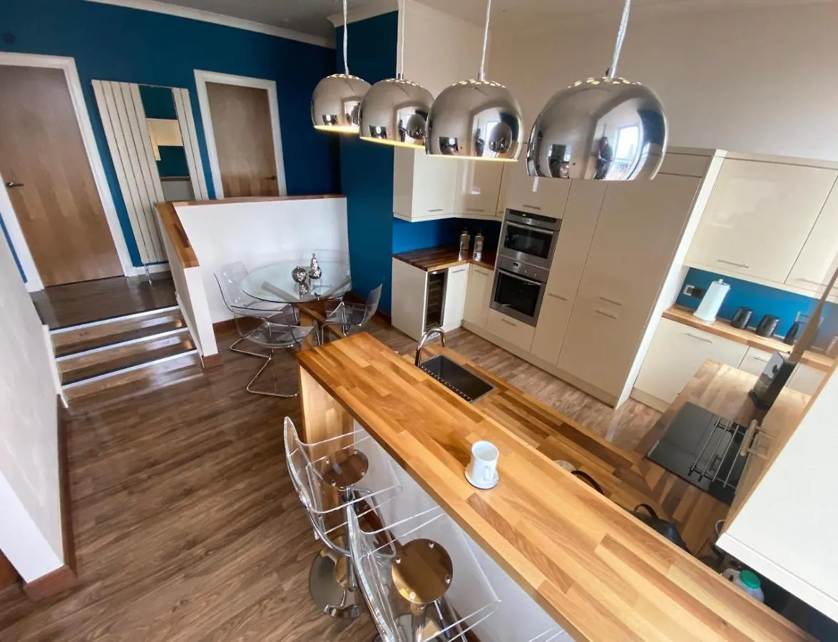 Pineapple Apartments Aberdeen